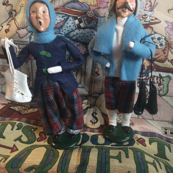 2 VINTAGE AMAZING BYERS CHOICE CAROLERS DOLLS. - Picture 8 of 16